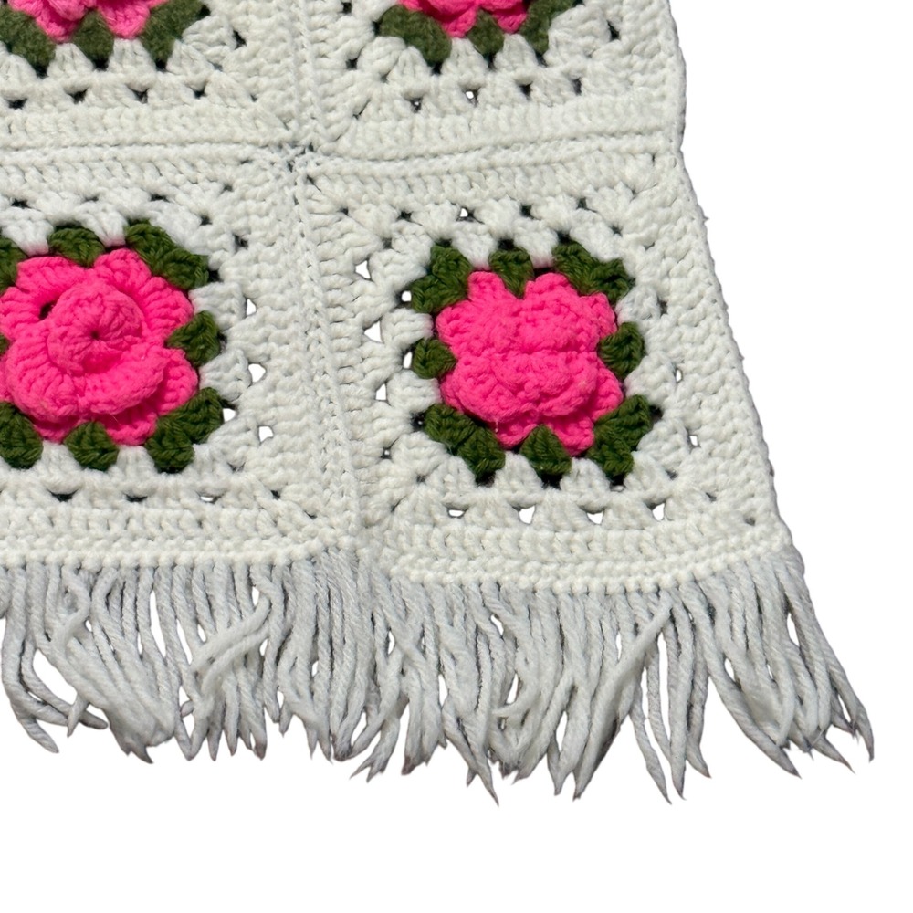 Vintage Handmade Afghan Blanket White Pink 3D Rose Crochet Granny Square Fringe